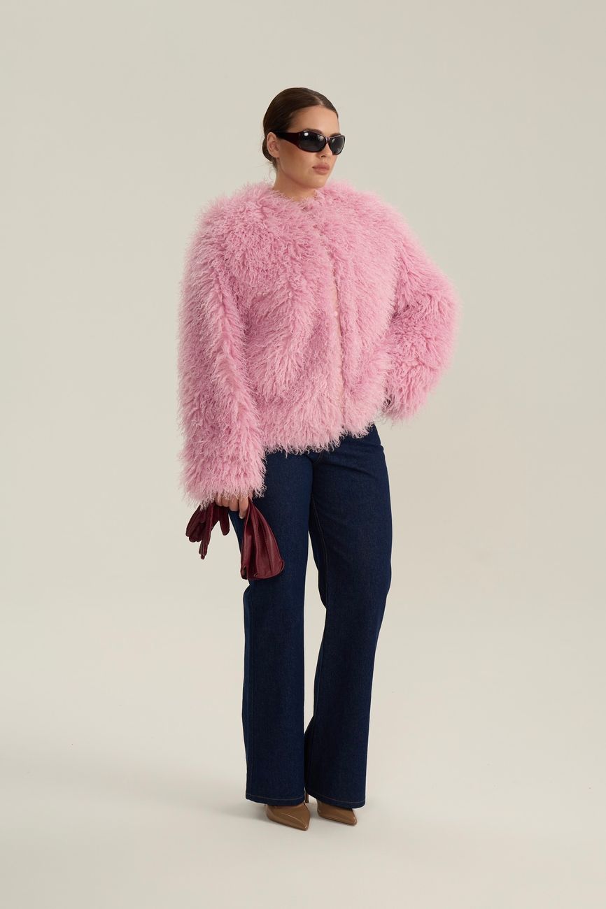 Шуба укороченная из искусственного меха ламы, розовый