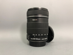 Canon EF-S 18-135mm 3.5-5.6 IS
