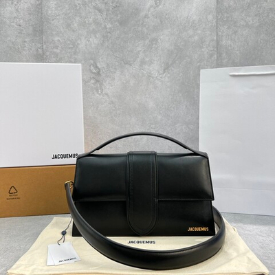 Jacquemus Le Bambinou 34 cm