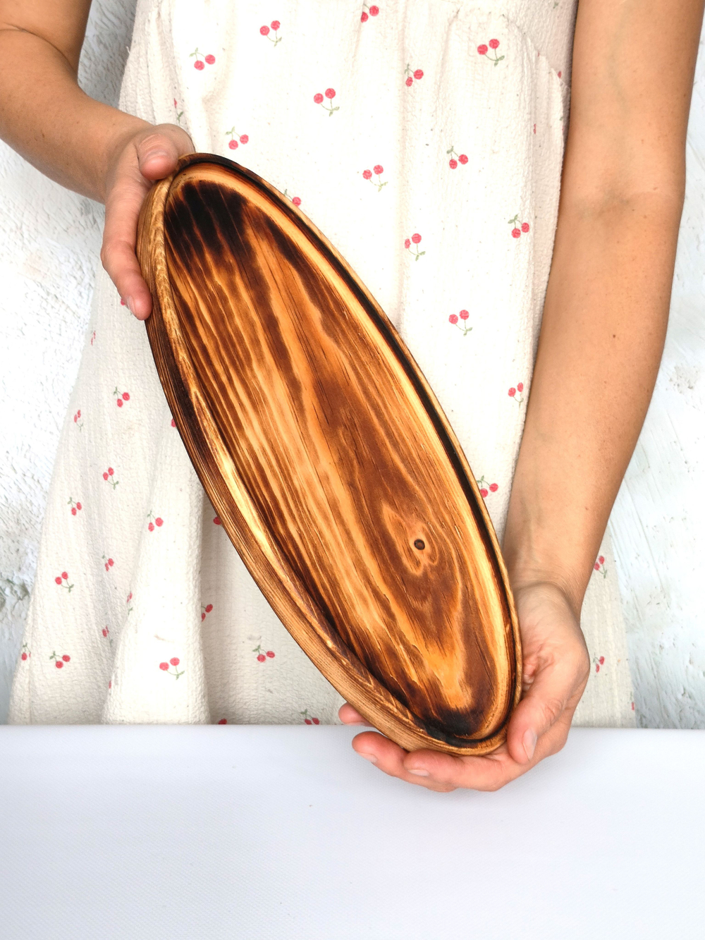 Поднос деревянный овальный сервировочный