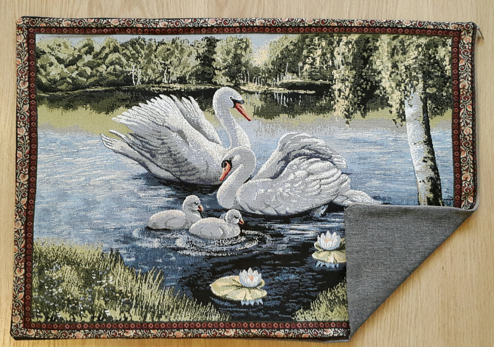 Декоративный гобеленовый чехол для интерьерной подушки Лебеди 50*70