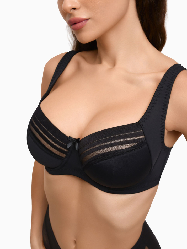 Бюстгальтер OIRO с чашками на спонже и на косточках Lily