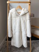 Натуральная шуба Yves Salomon, 140