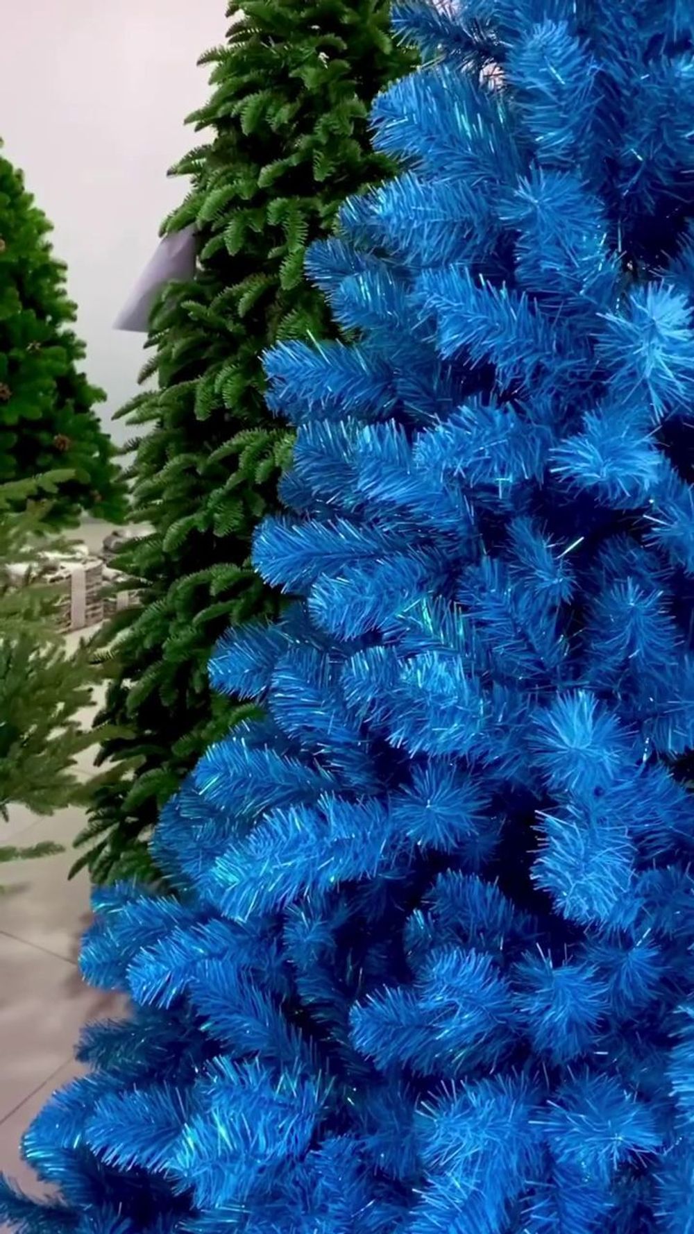 Искусственная голубая елка «Искристая голубая» (пвх) 240 см / 2.4 м