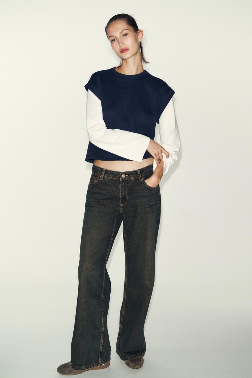 ZARA ФУТБОЛКА С КОМБИНИРОВАННЫМ ЖИЛЕТОМ, ЭКРЮ/ТЕМНО-СИНИЙ