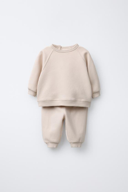 ZARA КОМПЛЕКТ: ТОЛСТОВКА И БРЮКИ-ДЖОГГЕРЫ С ВНУТРЕННИМ НАЧЕСОМ, СВЕТЛО-БЕЖЕВЫЙ