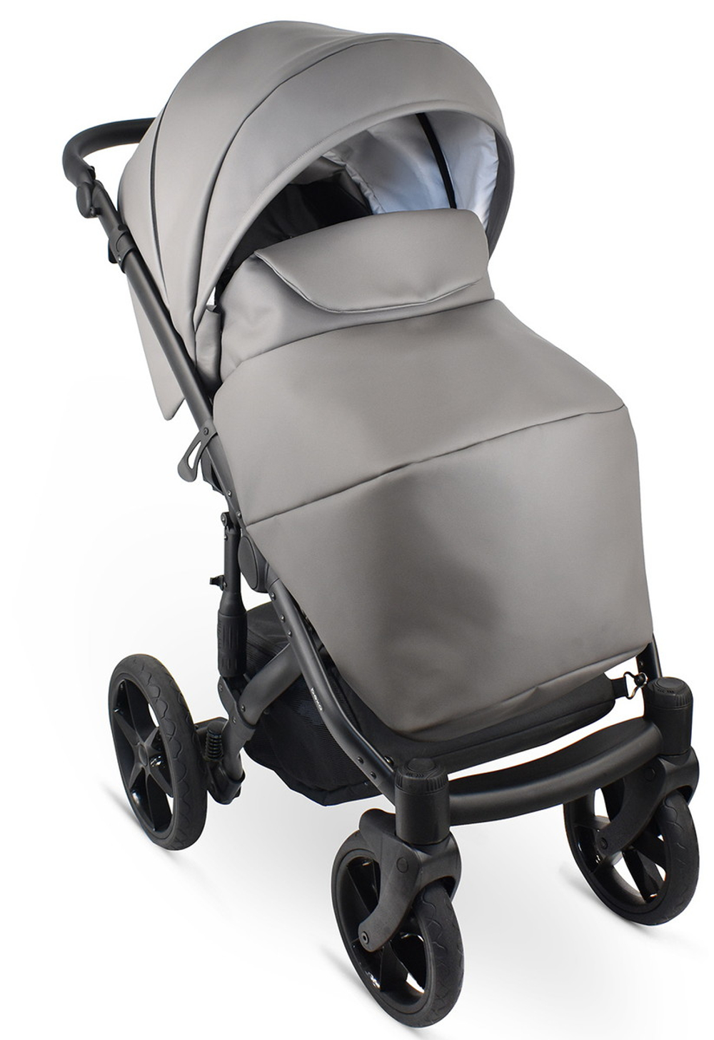 Детская коляска Bexa Ideal Eco 3 в 1 с автокреслом Avionaut Cosmo IE05 черный+св.серая кожа