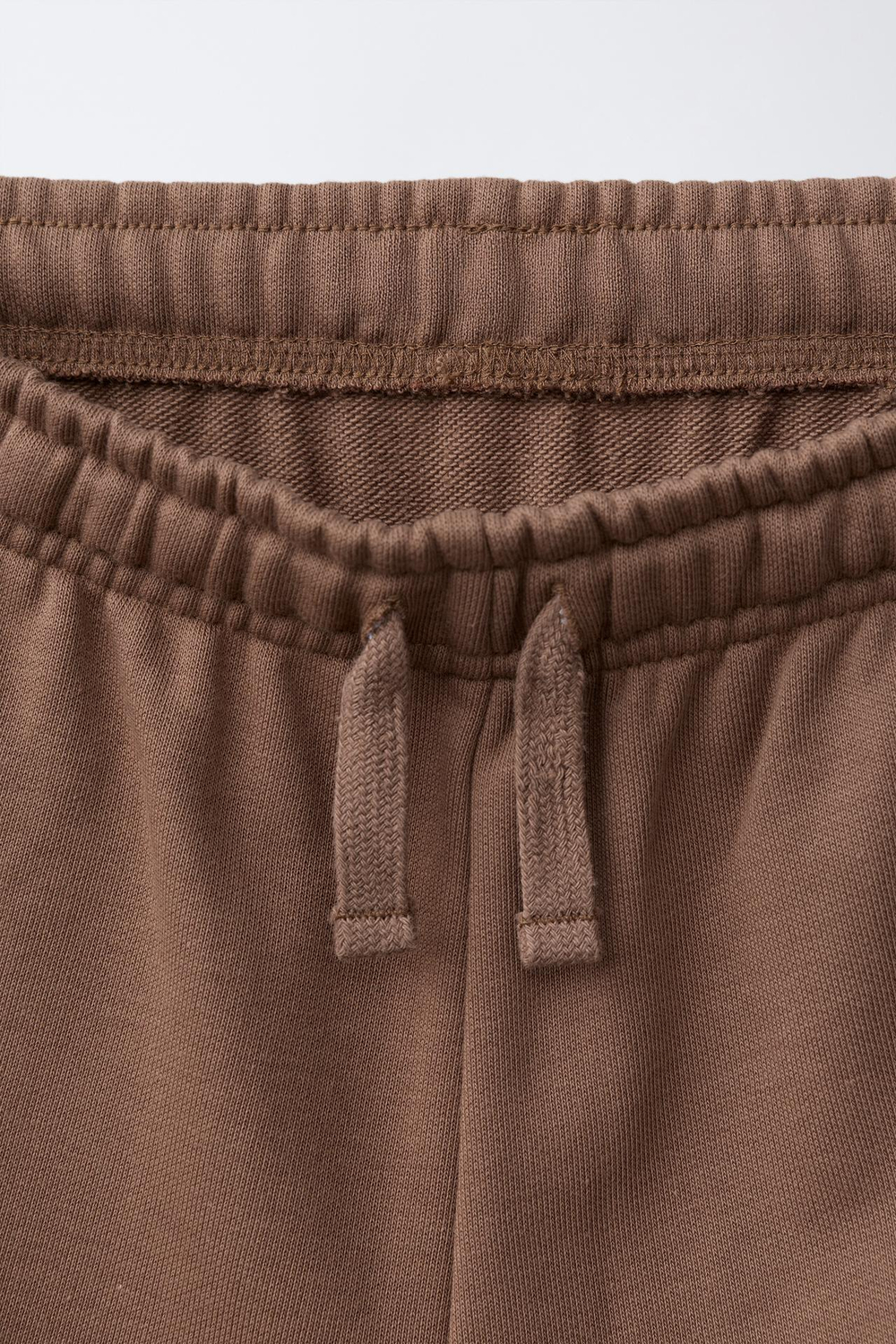 ZARA ОДНОТОННЫЕ ШОРТЫ, СВЕТЛО-КОРИЧНЕВЫЙ