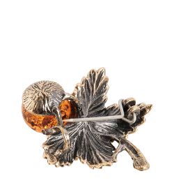 AM-2100 Брошь «Листик с ягодкой» (латунь, янтарь)