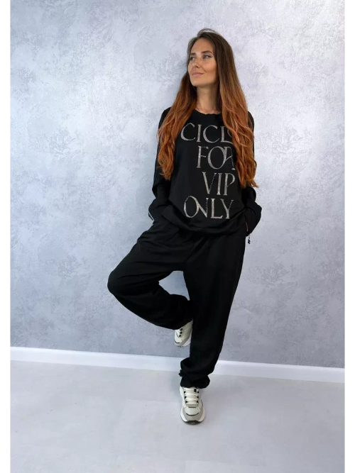 костюм с жилетом