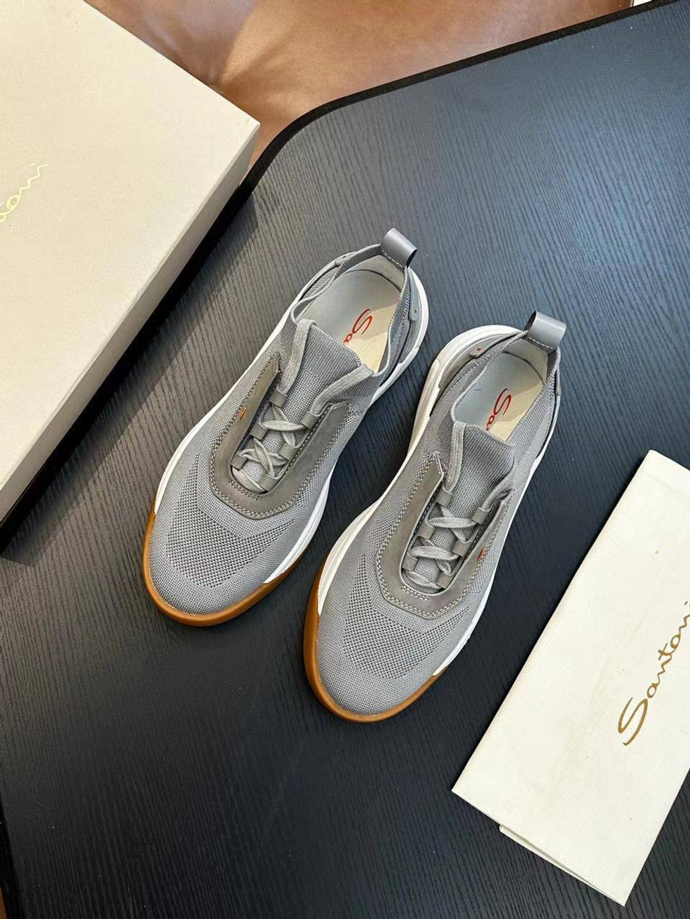 Кроссовки Santoni