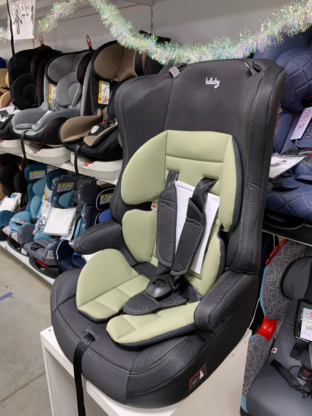 Автокресло 513 RF (Lullaby) ПК (01. BLACK+BLACK ЗИГЗАГ)