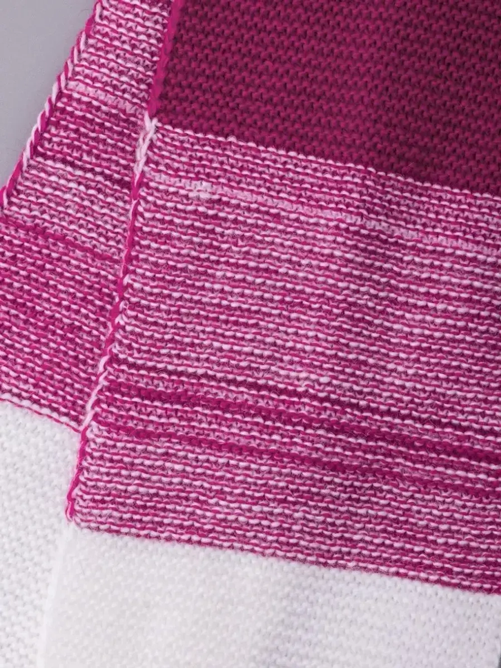 Шапка для девочки зимняя вязаная и шарф