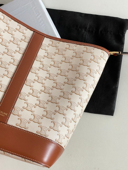 Celine Medium Bucket 27 cm