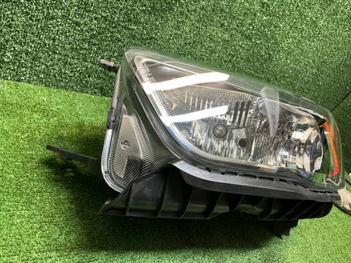 Фара левая Ford Kuga 2 (2016-2019) галоген