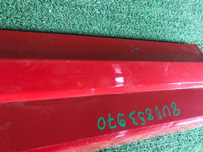 Накладка двери задняя правая Audi Q3 1 8U (2014-2018)