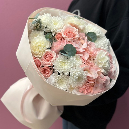 Букет "Сердце в лепестках" #35