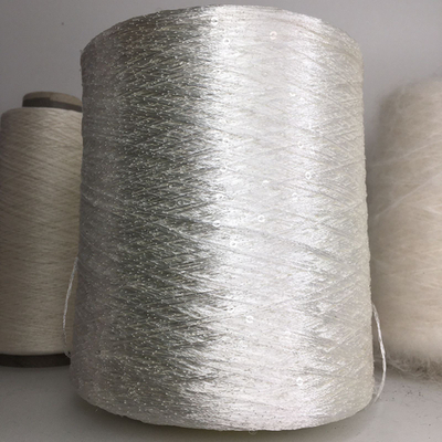 JOSEPHINE - Lineapiu; вискоза, п/а, пайетки; 670м/100гр; цвет: жемчужный; Есть мал. Бобинка 240, 100гр. S924