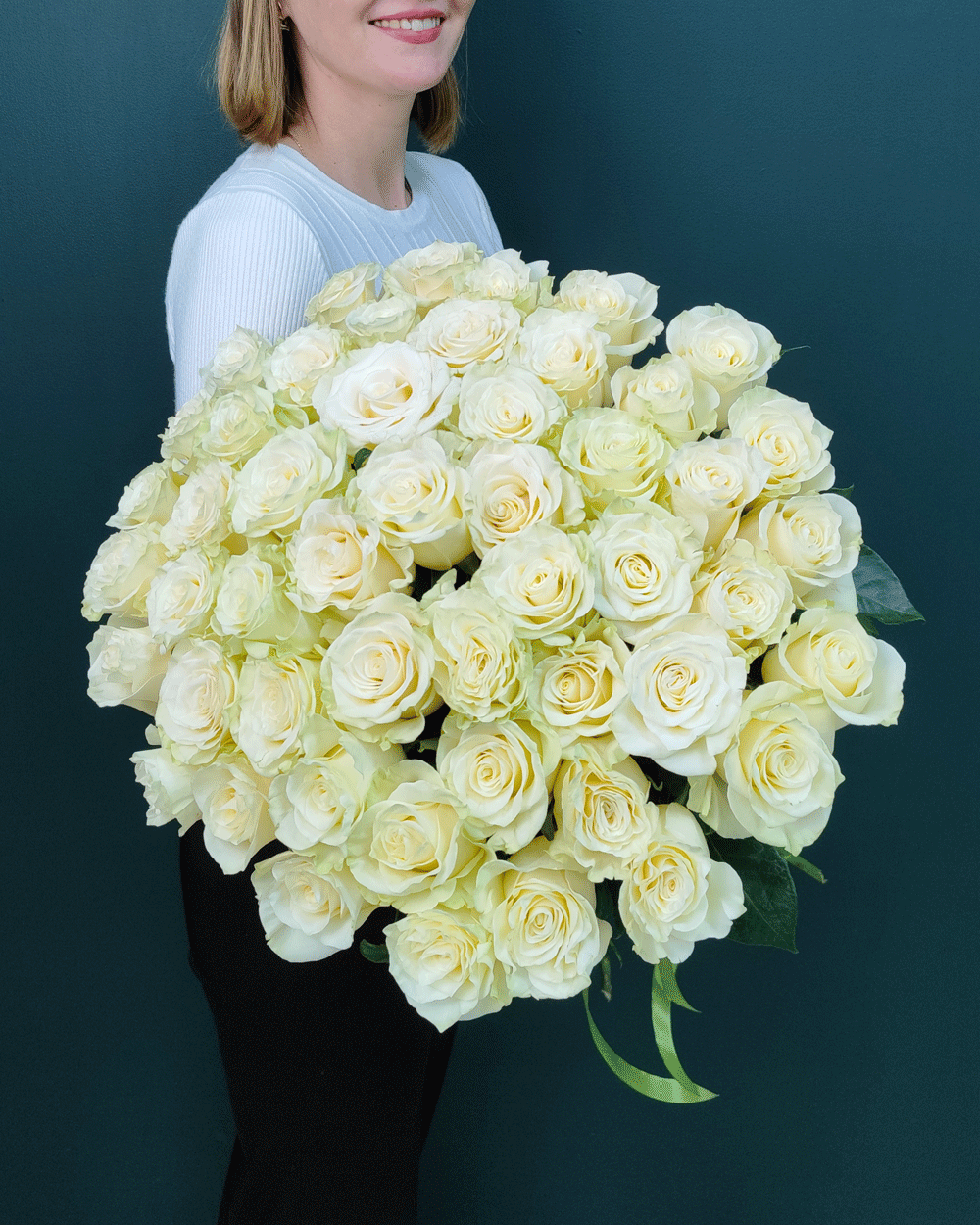 Роза белая 51шт Мондиаль(00440)