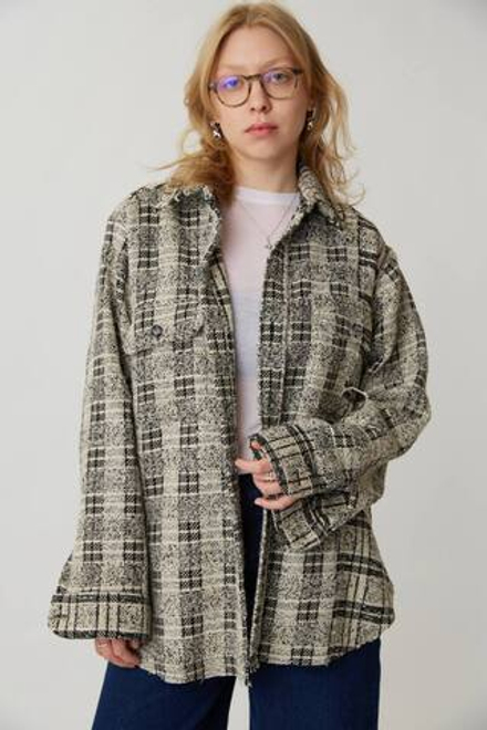 Объемная рубашка черная в белую клетку