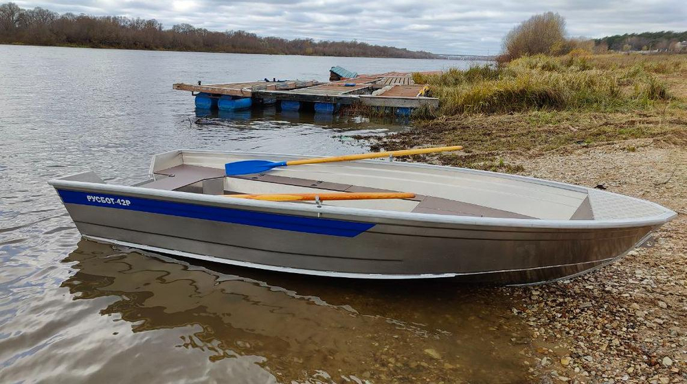 Алюминиевая лодка РУСБОТ?42Р