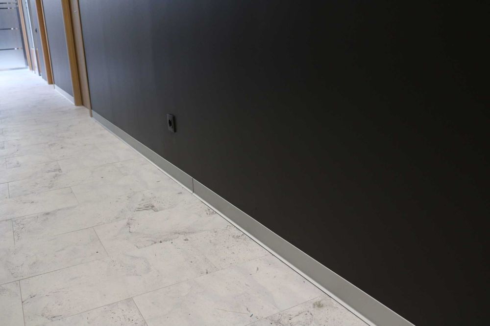 Плинтус алюминиевый Русский Профиль, 2500x12x60 мм