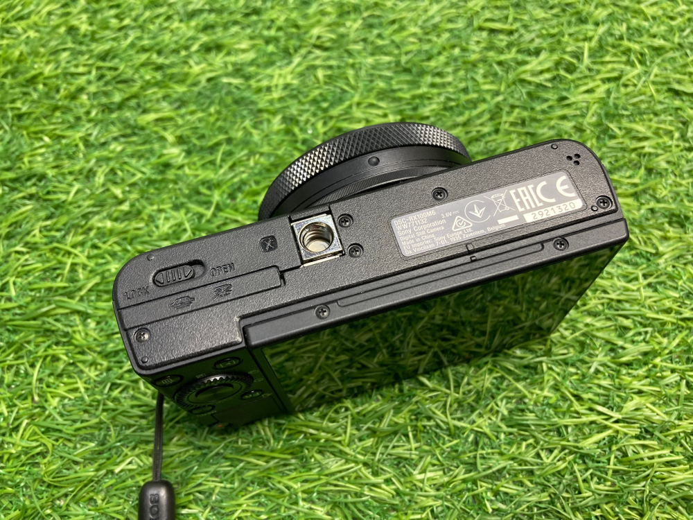 Sony DSC-RX100M6