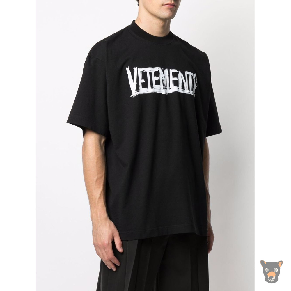 Футболка Vetements "World Tour"