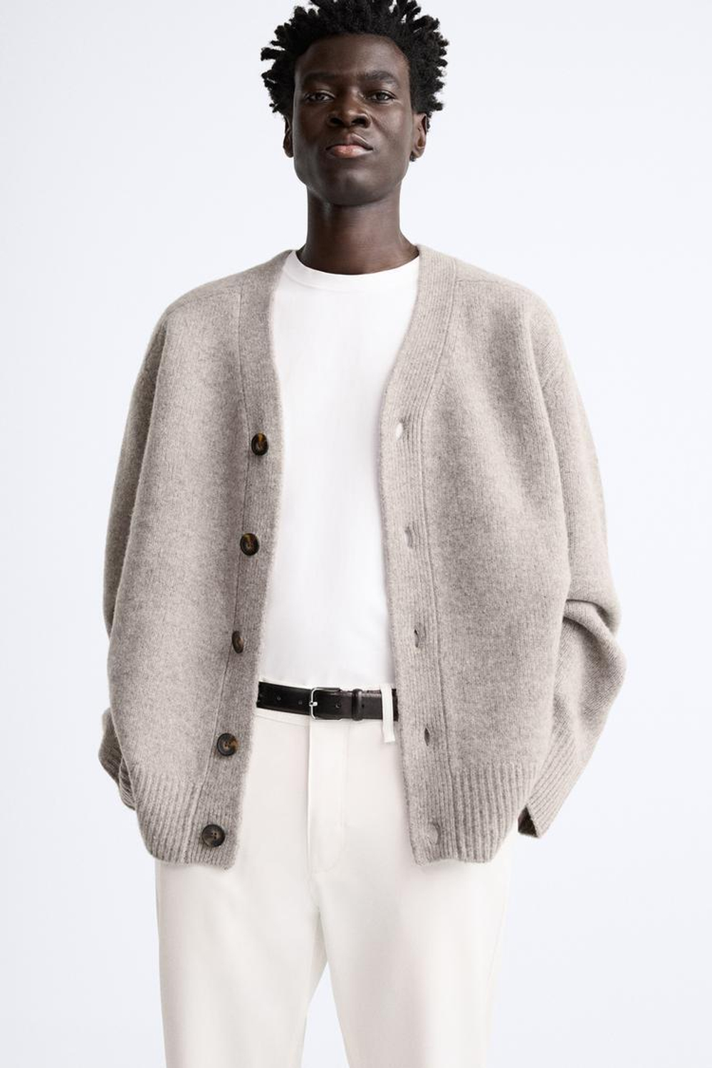 ZARA БРЮКИ КОМФОРТНОЙ ПОСАДКИ ИЗ РЕЛЬЕФНОЙ ТКАНИ, ЖЕЛТОВАТО-БЕЛЫЙ