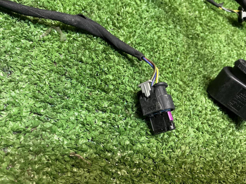 Проводка заднего бампера VW Touareg 3 (2018-н.в.)