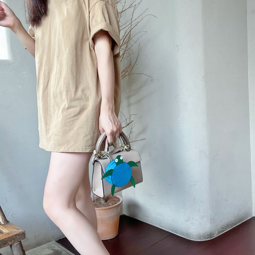 Loewe Turtle Cookie Pouch