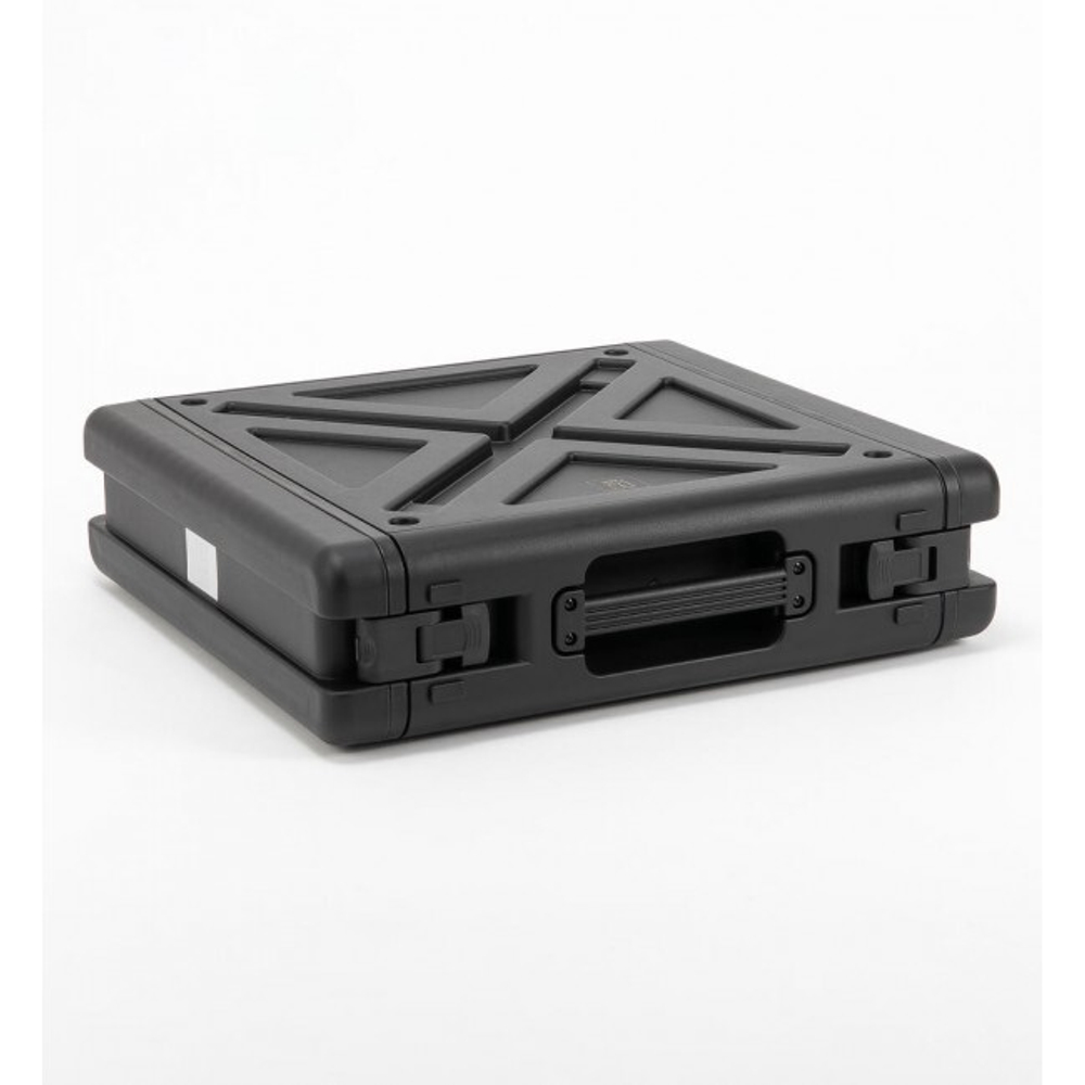 Компактный источник питания - накопитель мощностью до 15 кВт и емкостью до 12 Квт⋅ч