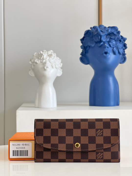 Louis Vuitton Emilie Wallet