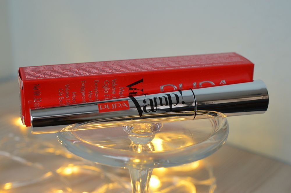 VAMP! DEFINITION MASCARA Тушь для Огромного объёма, очерченные и разделённые ресницы