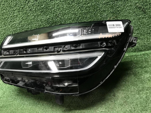 Битая Фара левая Genesis GV80 (2020-2023) LED