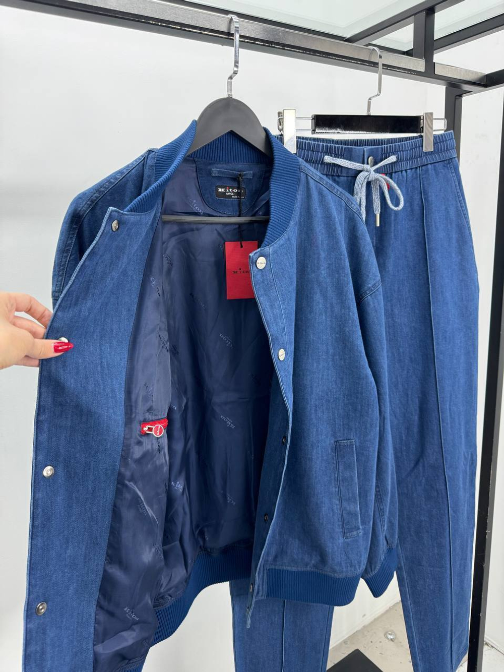 Джинсовый костюм Kiton