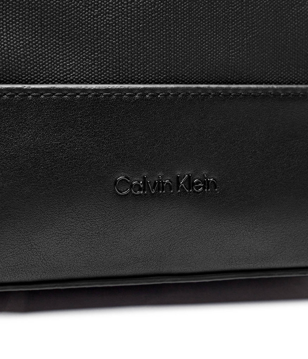 Сумка кросс-боди SENSUAL Calvin Klein - черный(K50K512516)