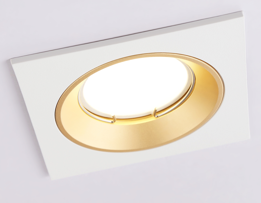 A8926 WH/GD белый/золото MR16 GU5.3 92*92*24