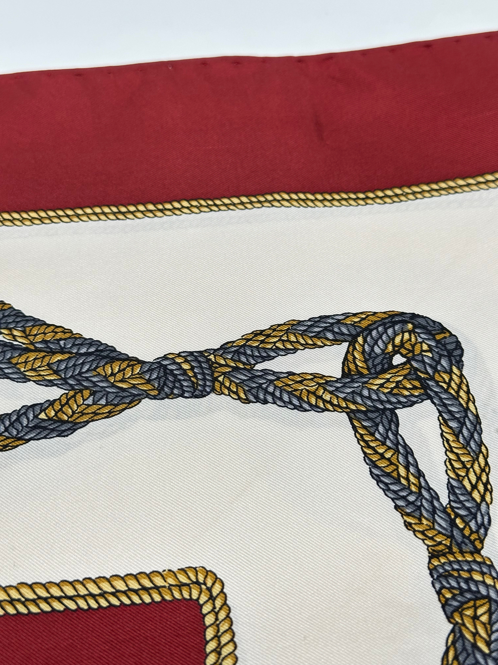 Платок Langchamp (только онлайн)