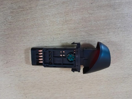 Выключатель сигнализации аварийной Tagaz C10 3750907U8010