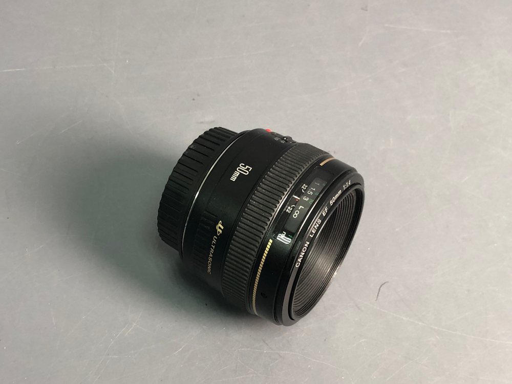 Canon EF 50mm 1.4 USM