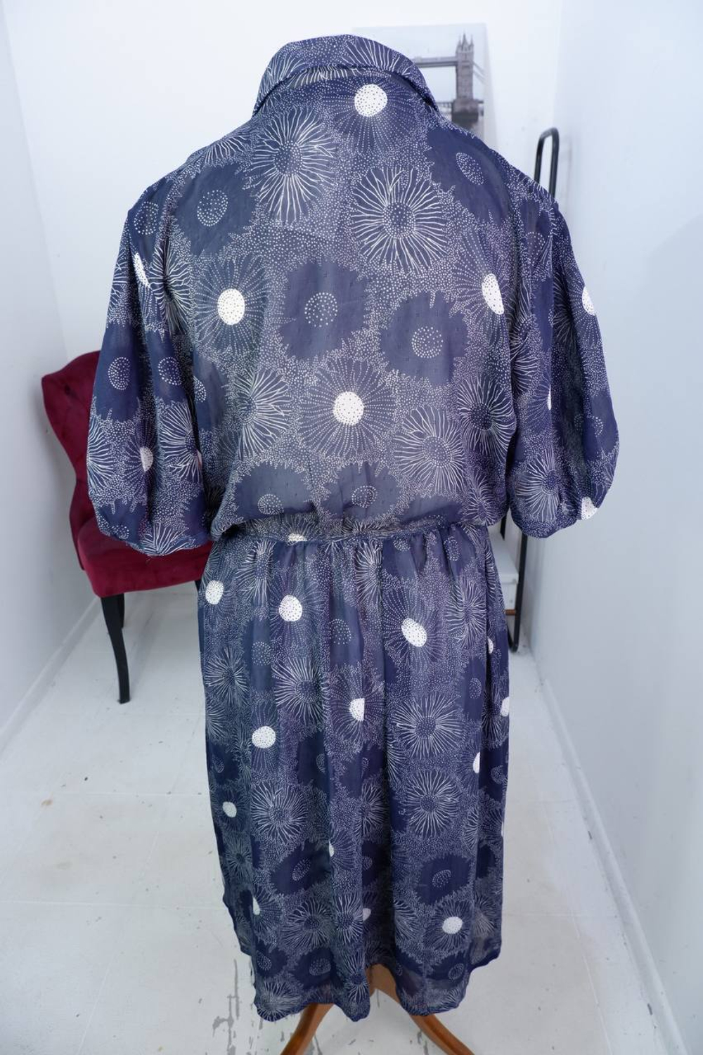 Платье в крупный цветок, визуально 50 размер