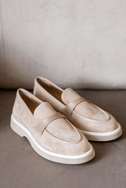 Лоферы из натуральной замши песочного оттенка Condi