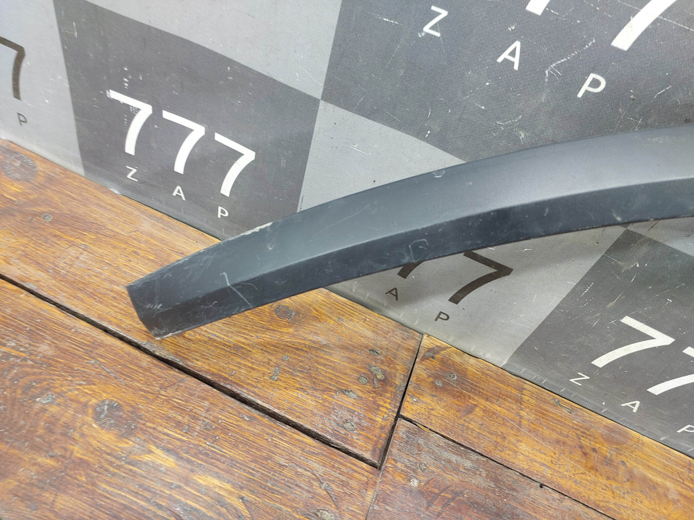 Накладка крыла переднего правого Toyota Fortuner 2 15-нв Б/У Оригинал 756010K021