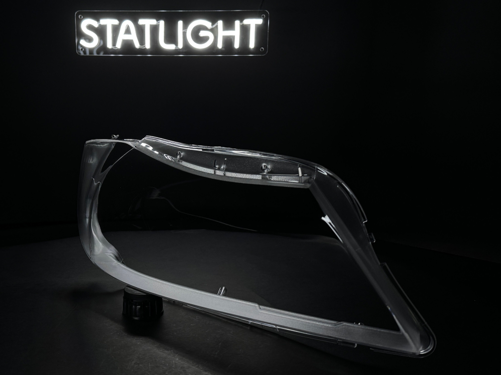 Правое стекло фары BMW E90 2004-2010 Галоген