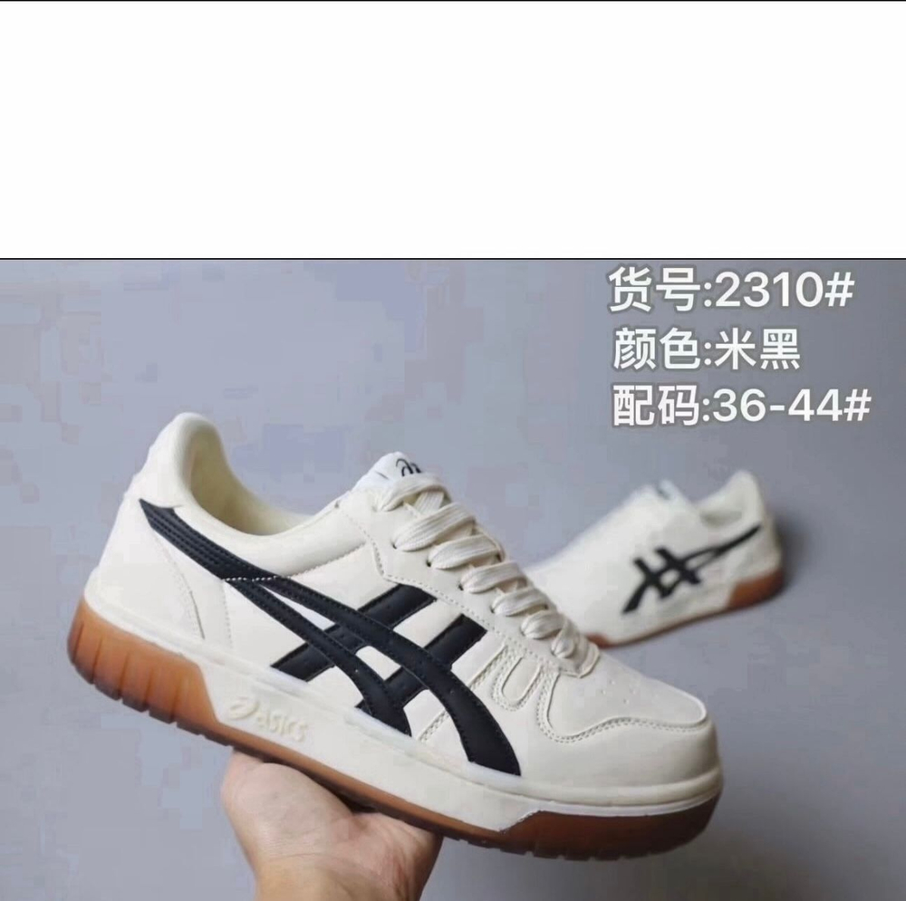 Кроссовки ASICS
