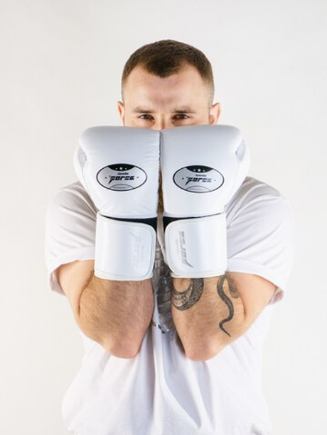 Боксерские перчатки Infinite Force Chrono