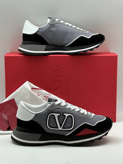 Кроссовки Valentino