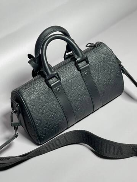 Сумка-мессенджер Louis Vuitton