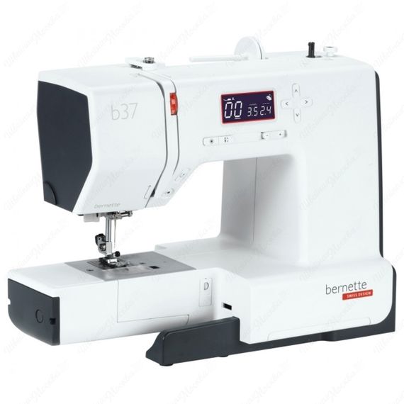 Швейная машина Bernina Bernette B37